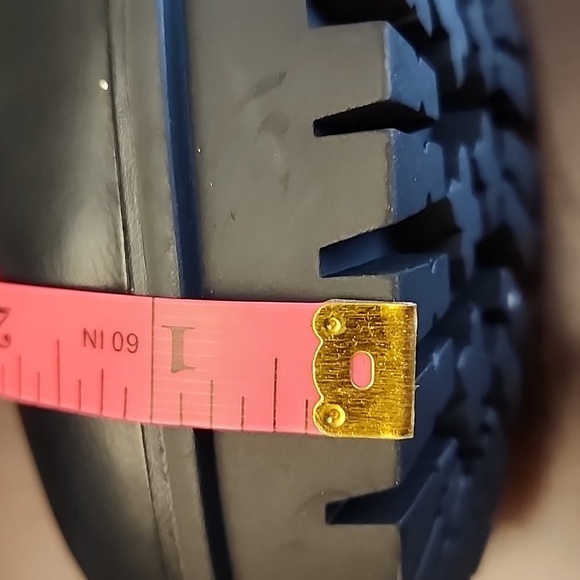 NWT GUESS Boots with lace up platform heel Black sz 8.5 - Picture 14 of 14